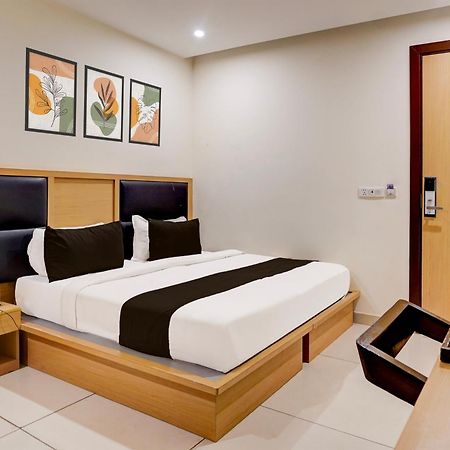 Super Townhouse Airport Road Delhi Hotel New Delhi Eksteriør billede